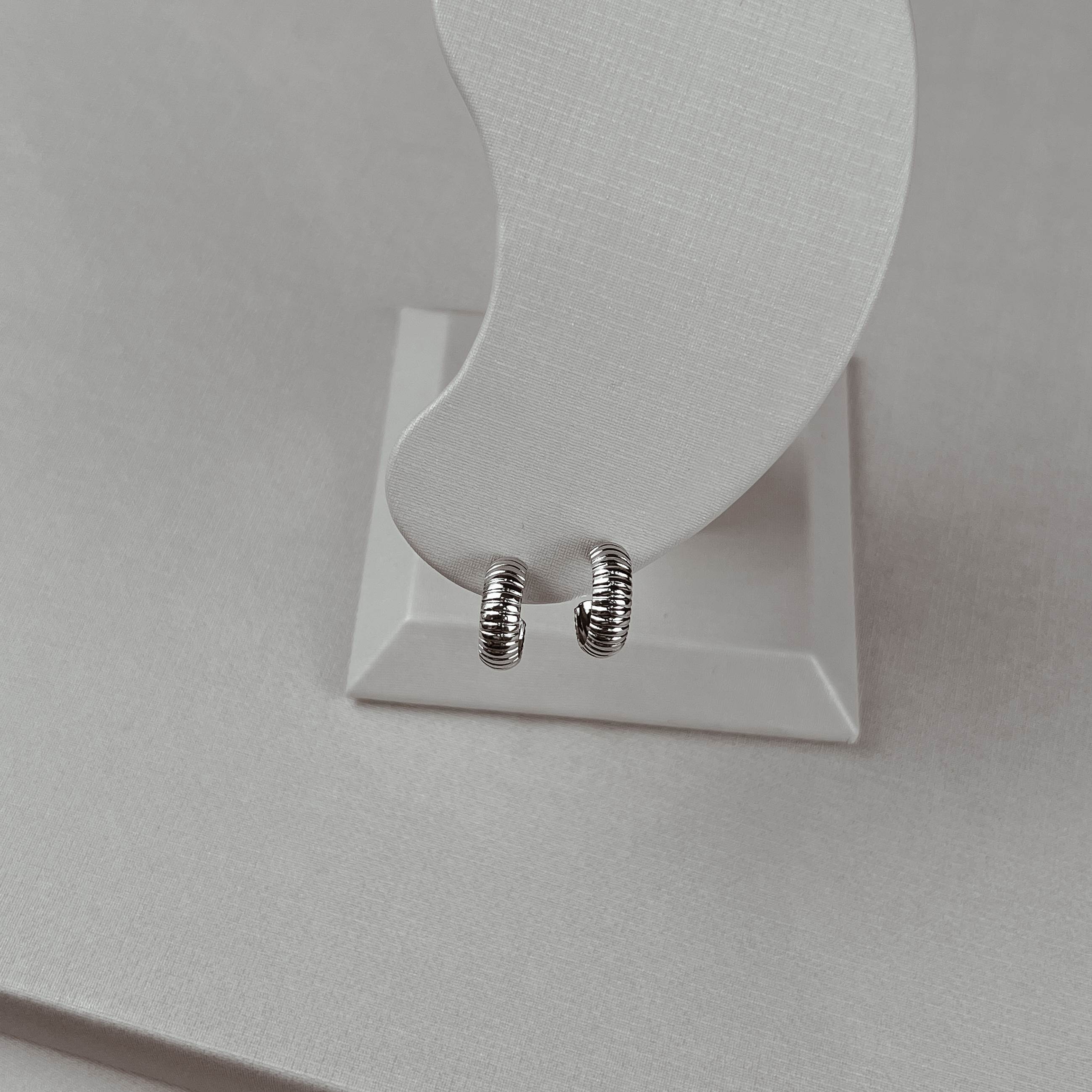 Argola riscada 13mm tarraxa