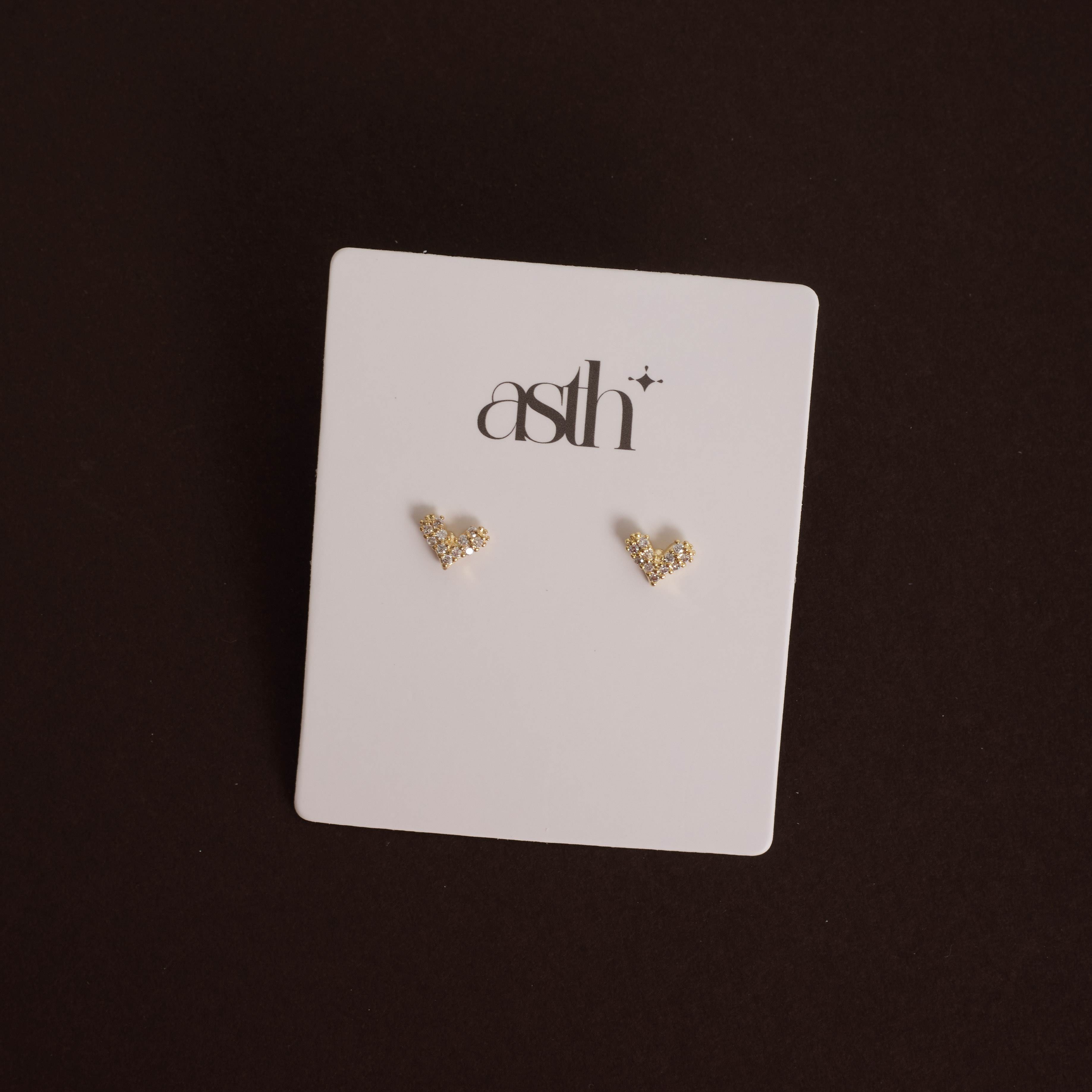 Brinco coração cravejado 7mm