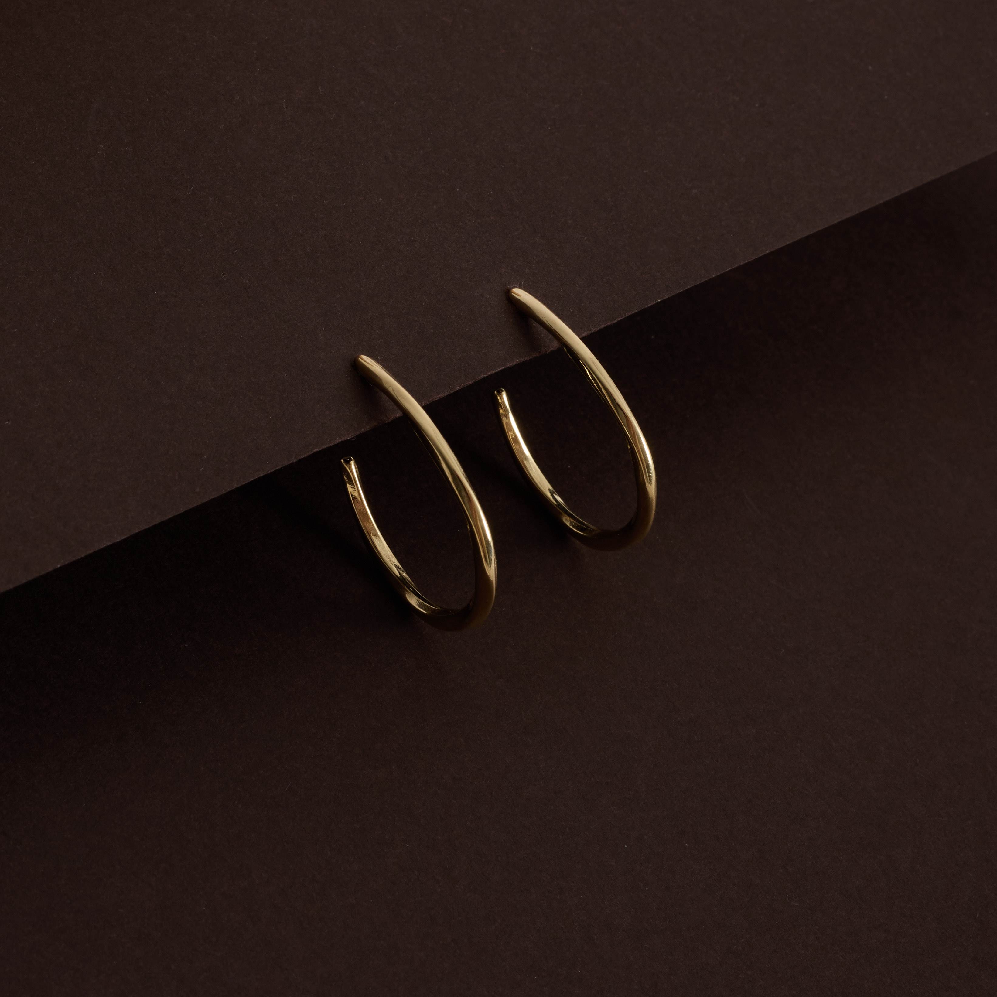 Argola gota torcido leve 32mm tarraxa