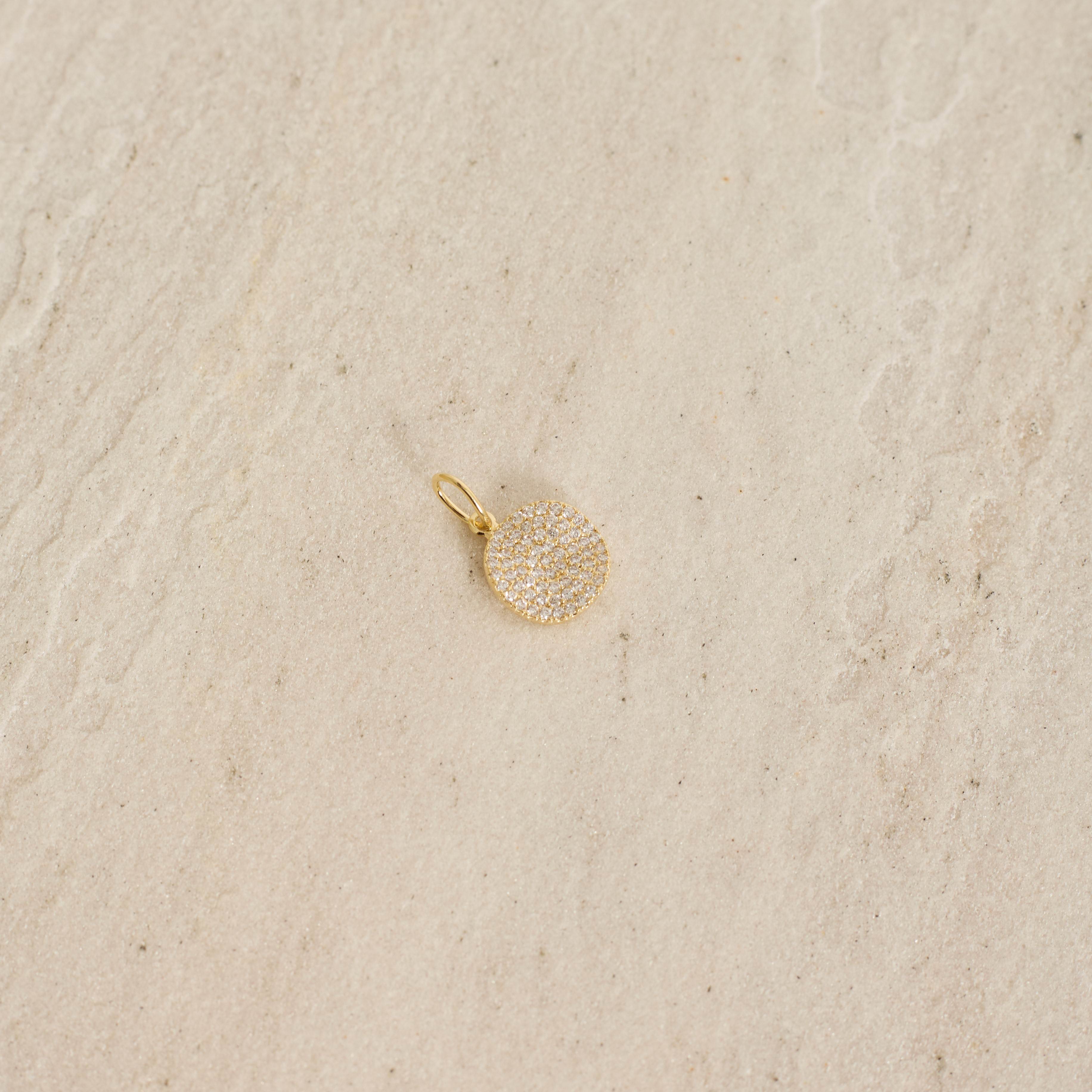 Pingente círculo ondulado cravejado 11mm