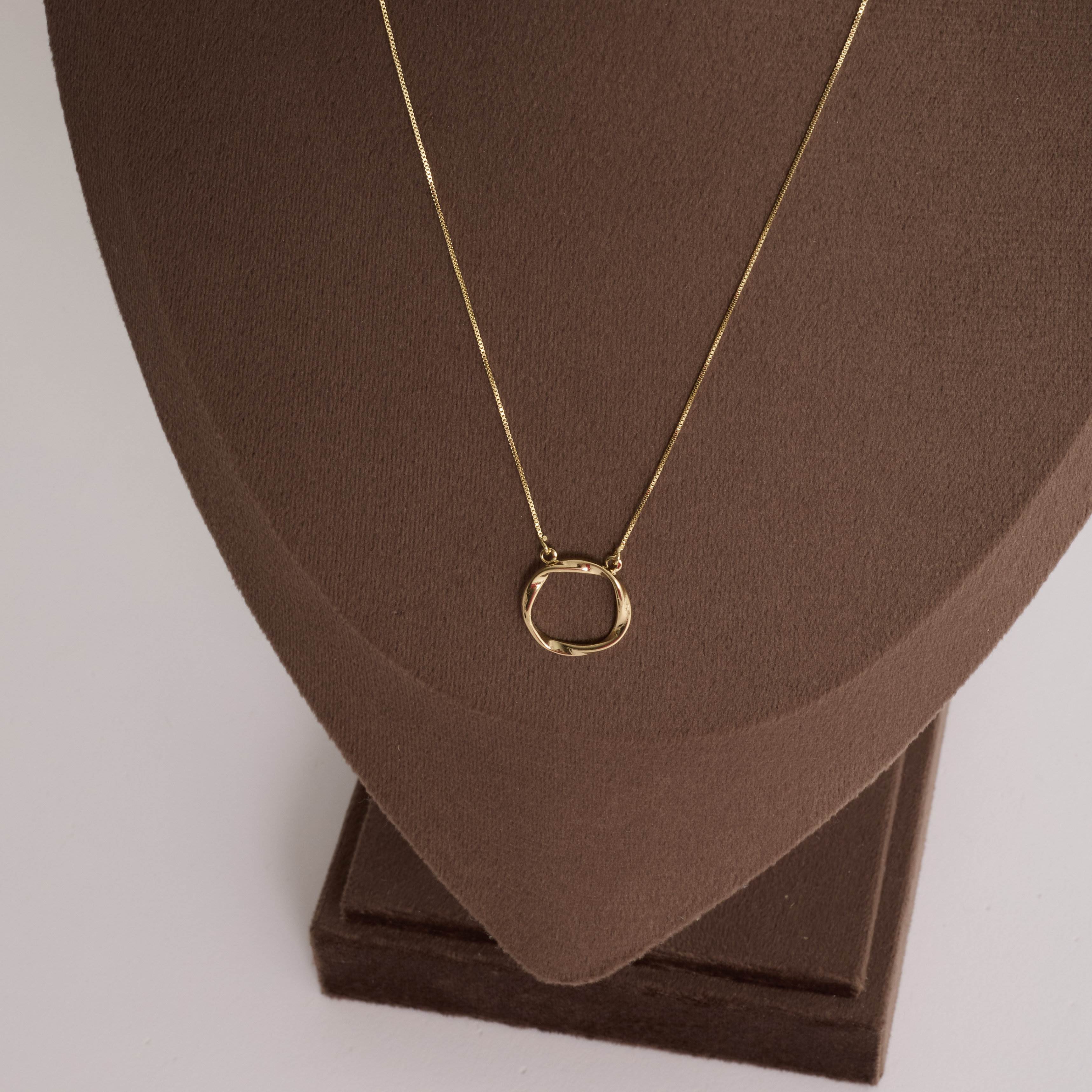 Colar entremeio círculo torcido vazado 16mm 45cm com alongadora