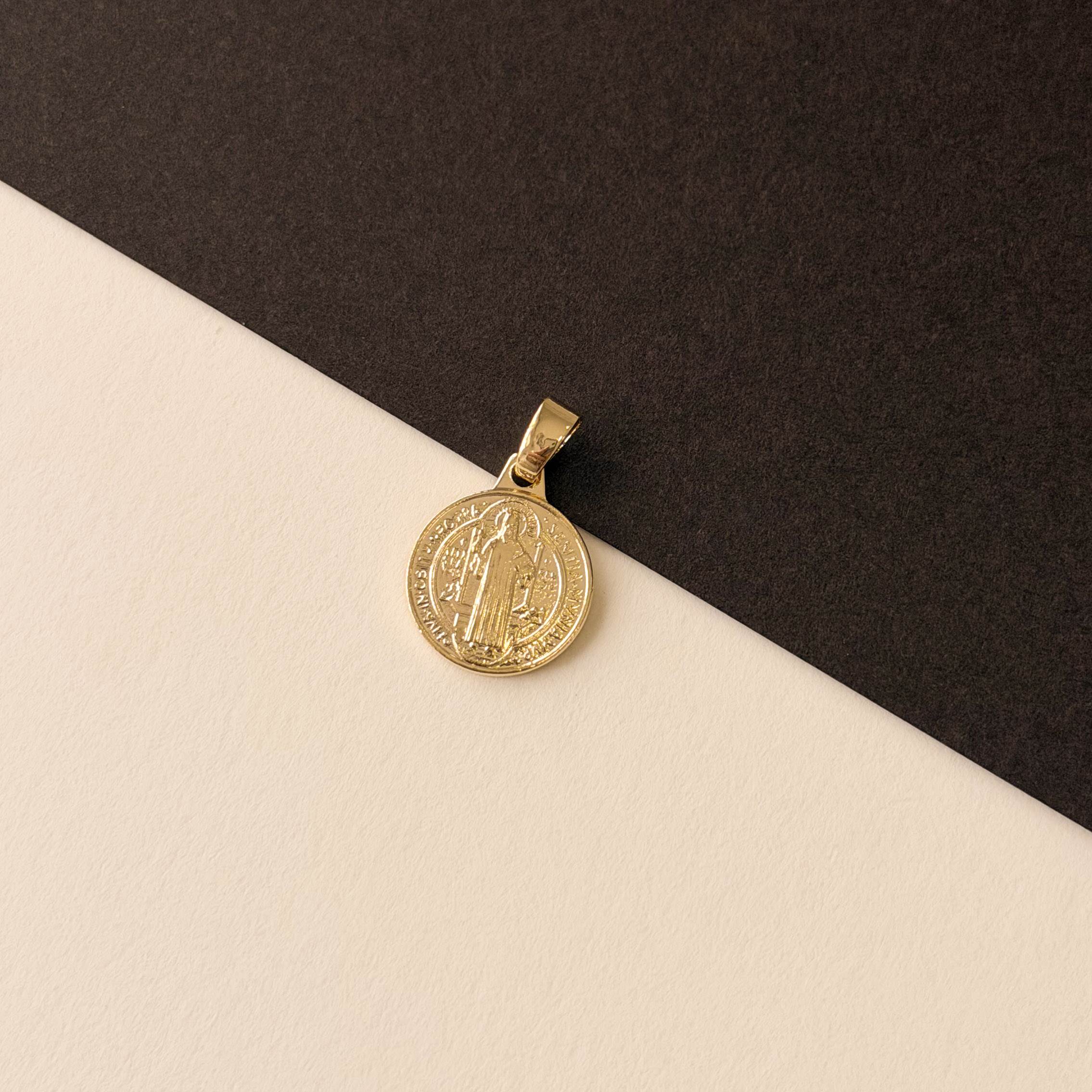 Pingente medalha redonda São Bento 12mm 